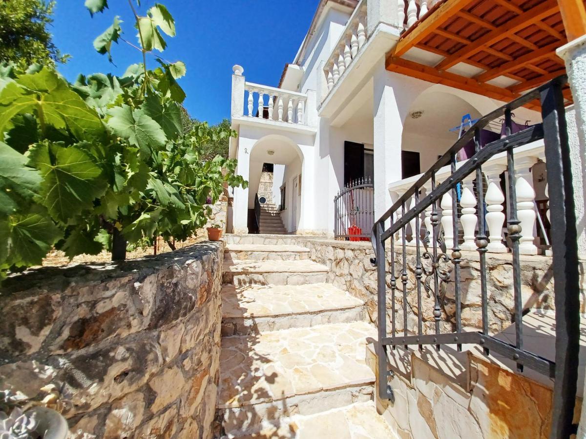 Apartments Carmen Vinišće Kültér fotó