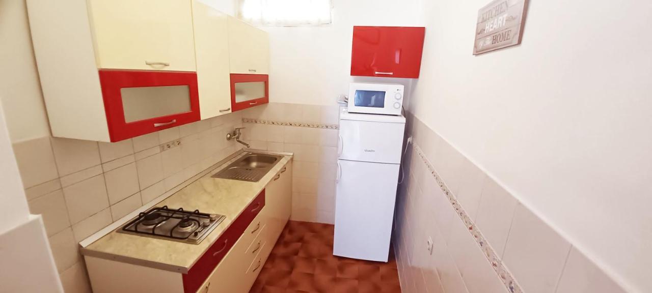 Apartments Carmen Vinišće Kültér fotó