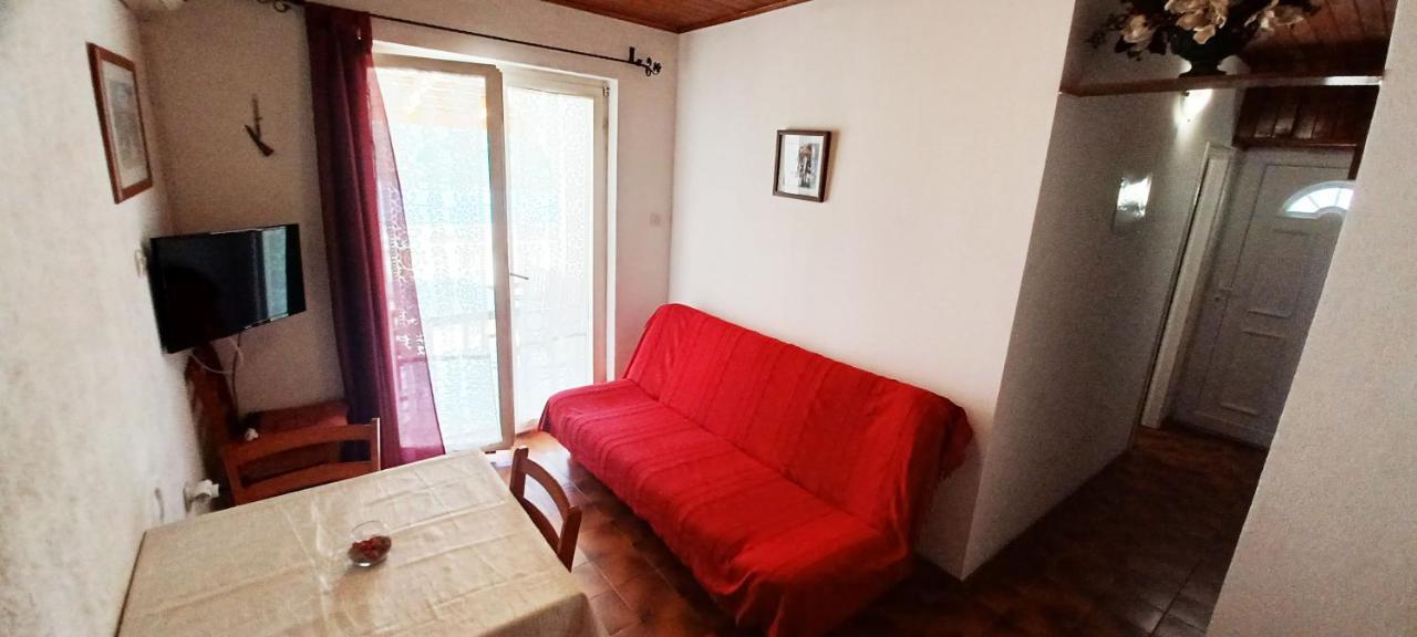 Apartments Carmen Vinišće Kültér fotó